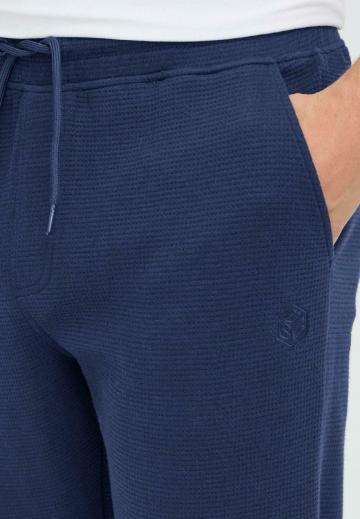 Спортивные штаны