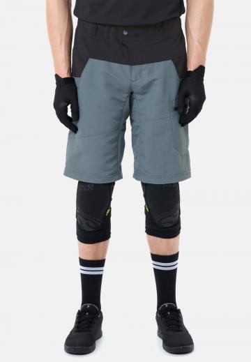 Спортивныве шорты