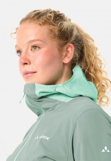 Спортивная куртка