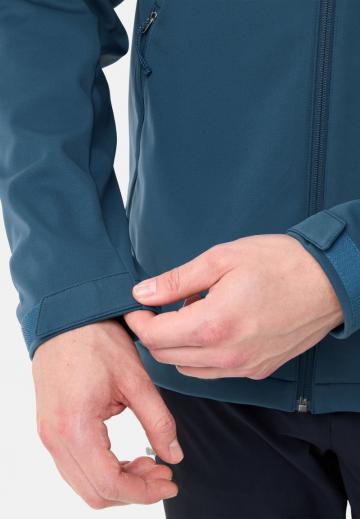 Спортивная куртка