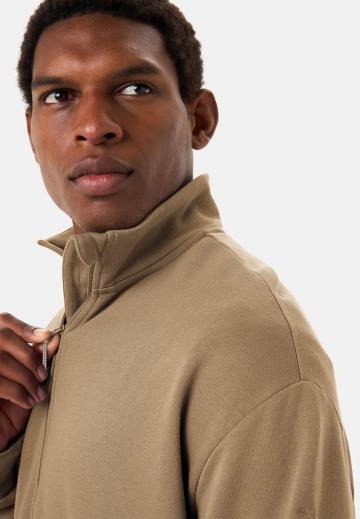 Спортивная кофта