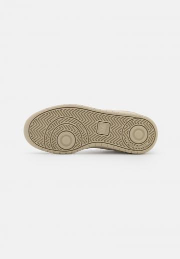 Высокие кеды