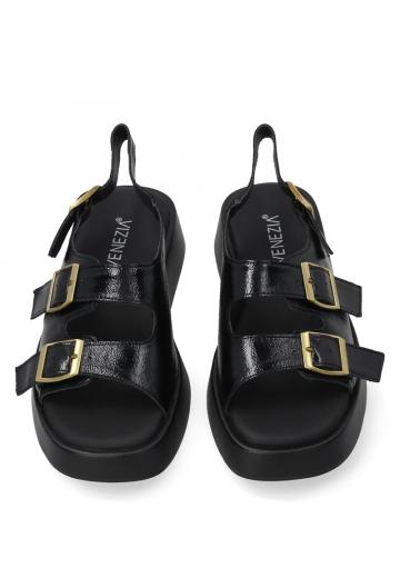 Босоножки на платформе