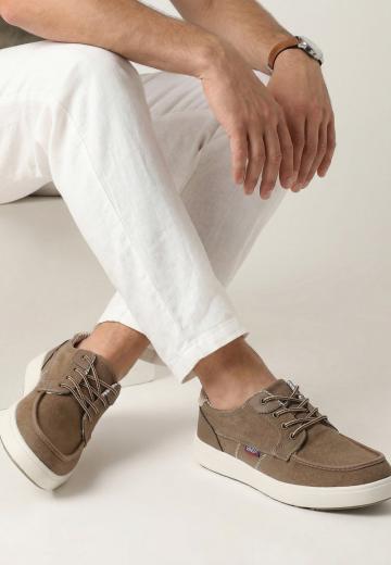 Ботинки на шнуровке