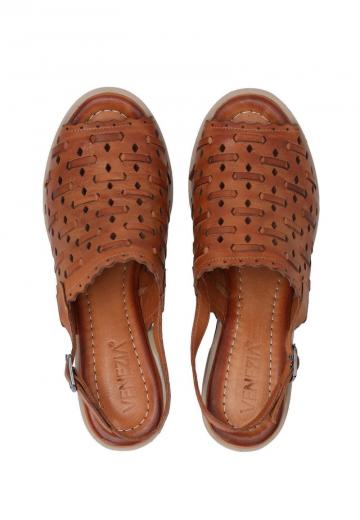 Туфли с открытым носом