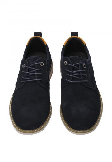 Ботинки на шнуровке