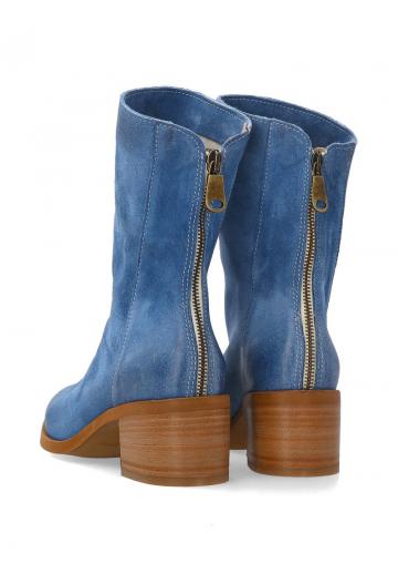 Полусапожки на высоком каблуке