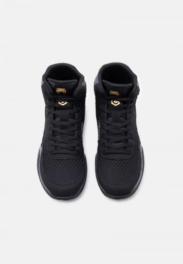 Тренировочные кроссовки