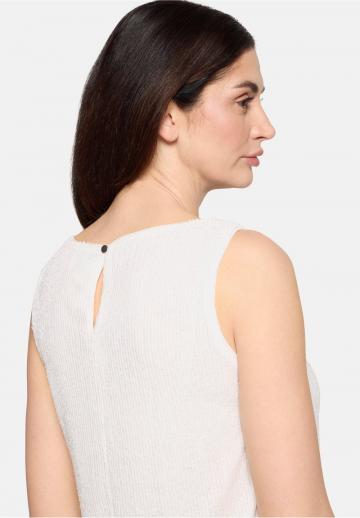 Блузка без рукавов