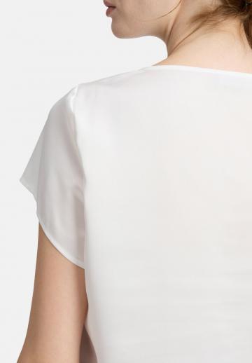 Атласная блузка