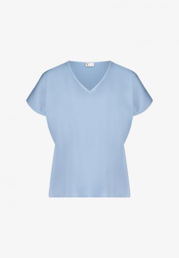 Атласная блузка