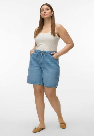 Джинсовые шорты