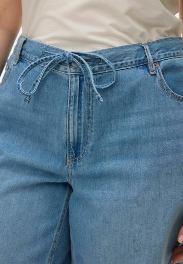Джинсовые шорты