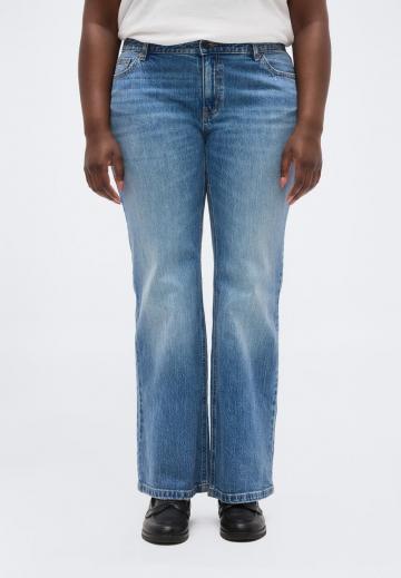 Клешеные джинсы