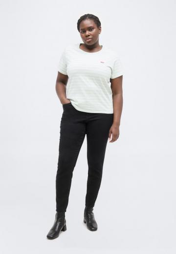 Узкие джинсы