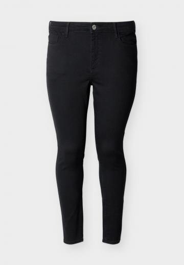 Узкие джинсы