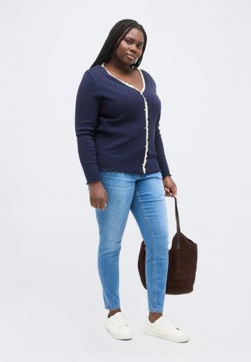 Узкие джинсы