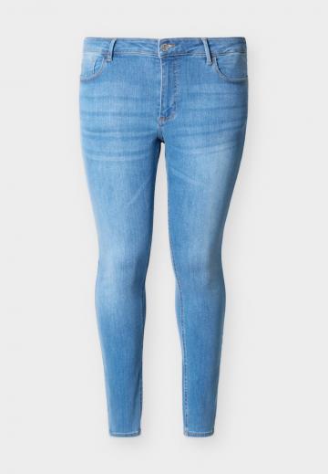 Узкие джинсы