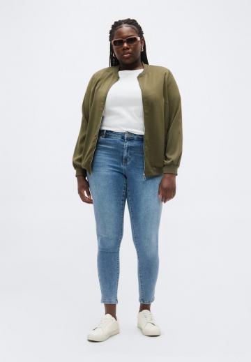 Узкие джинсы