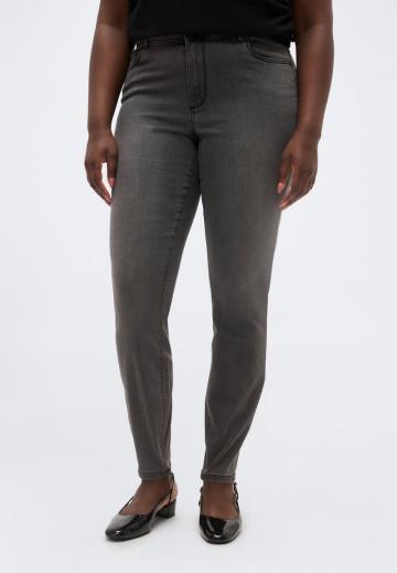 Узкие джинсы