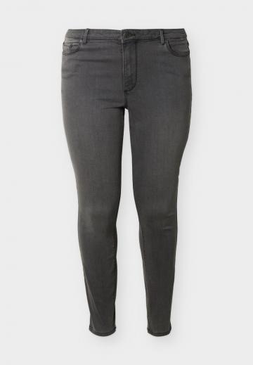 Узкие джинсы