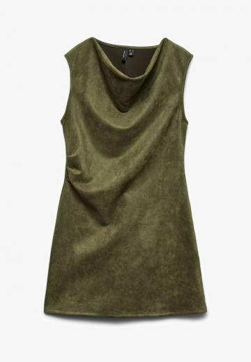 Короткое платье