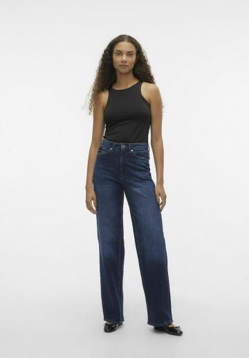 Клешеные джинсы