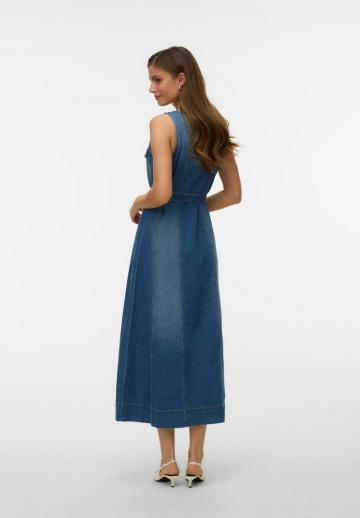 Джинсовый комбинезон