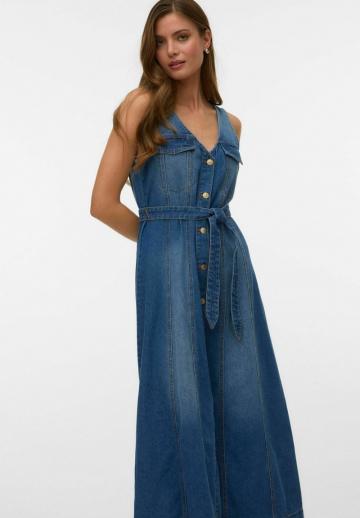 Джинсовый комбинезон
