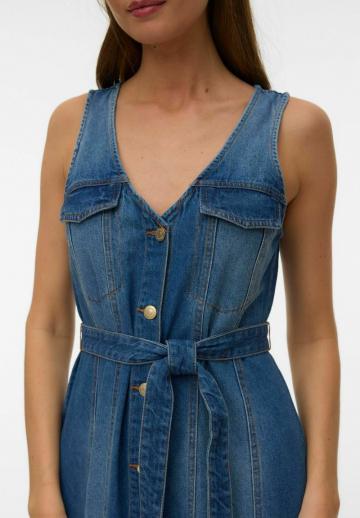 Джинсовый комбинезон