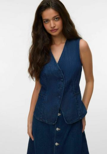 Джинсовый комбинезон