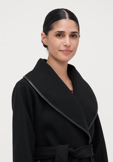 Короткое пальто