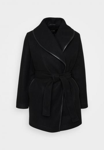 Короткое пальто