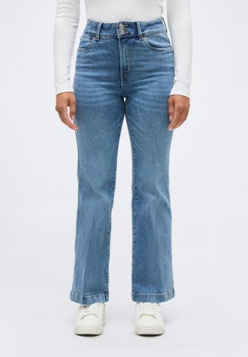 Клешеные джинсы
