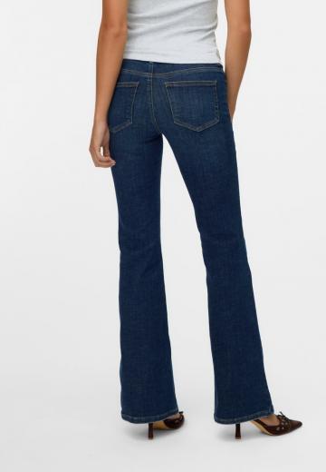 Клешеные джинсы