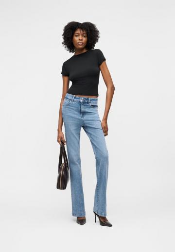 Клешеные джинсы