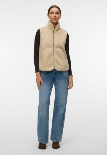 Пуховой жилет