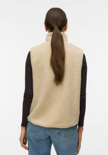 Пуховой жилет