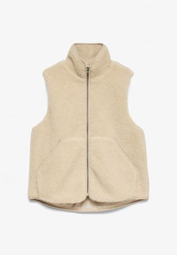 Пуховой жилет