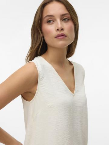 Блузка без рукавов