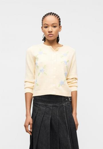 Вязаная кофта