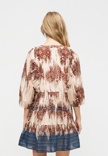 Короткое платье