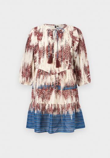 Короткое платье