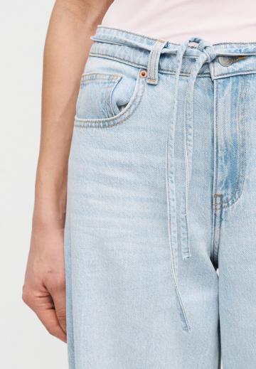Джинсы