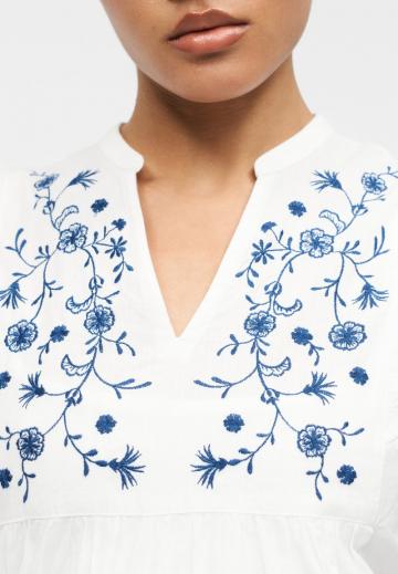 Блузка без рукавов