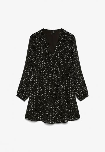 Короткое платье