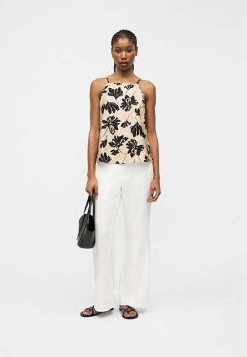 Топ на бретельках