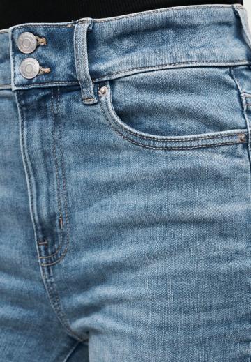 Клешеные джинсы