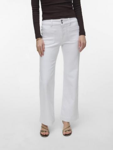 Клешеные джинсы