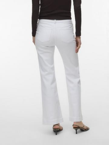 Клешеные джинсы